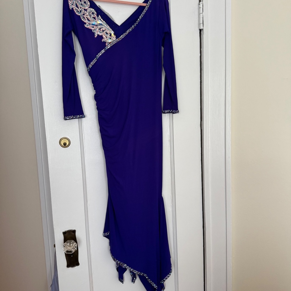 A rhythm dance style competition dress and matching wrist cuff - Picture 2 of 3